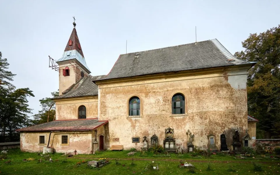 Trutnov přispěje na záchranu kostela ve Starém Rokytníku. Peníze pošle i na filtrovnu v pevnosti Stachelberg
