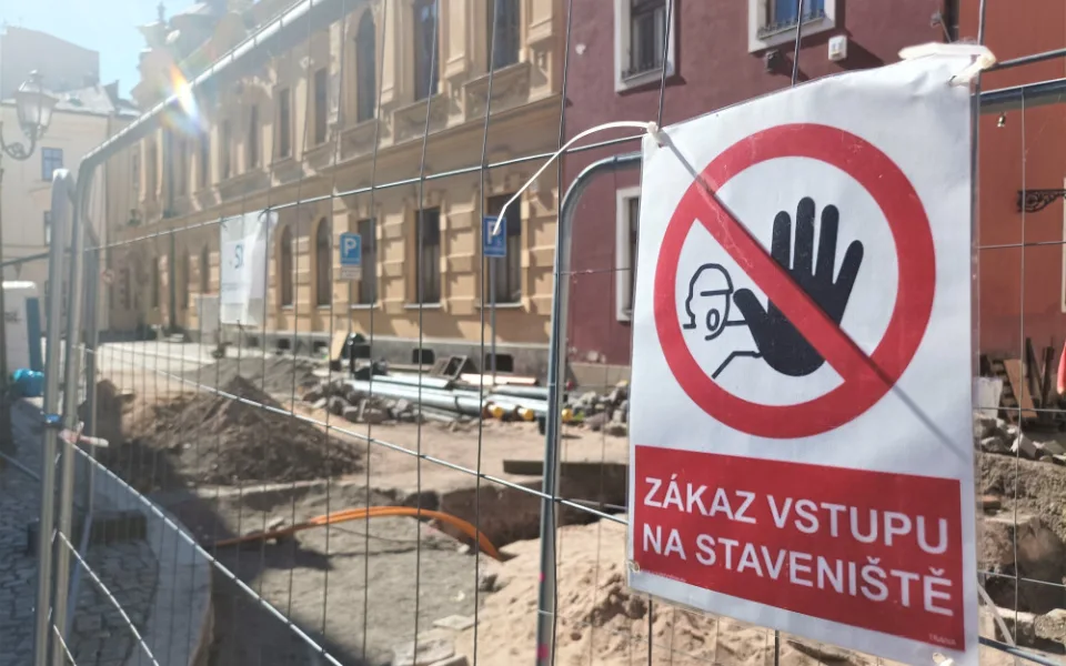Hradečtí archeologové objevili další důkazy o přemyslovském hradišti