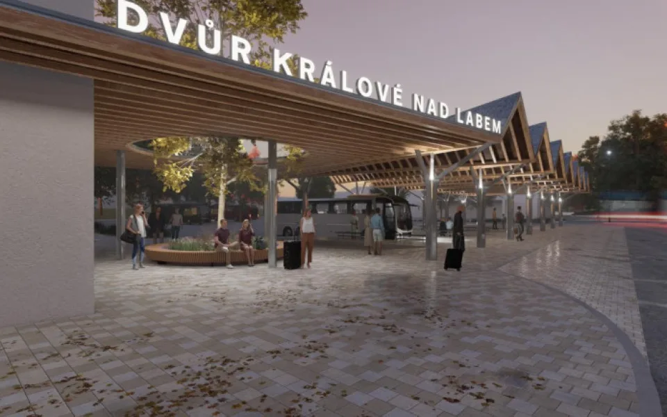 Dvůr Králové chce získat 64 milionů na rekonstrukci autobusáku. Bez dotace se opravovat nebude