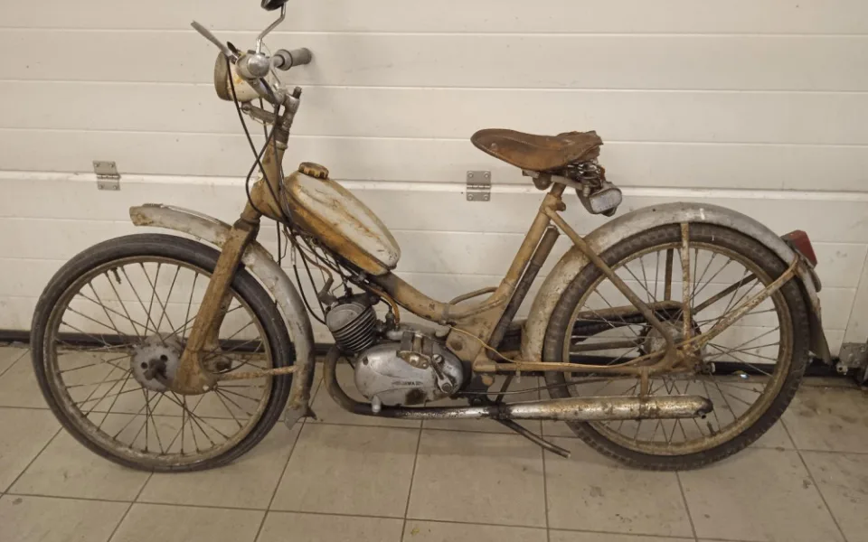 Trojice mužů kradla auta i motorky. Nejmladšímu z nich hrozí pět let ve vězení