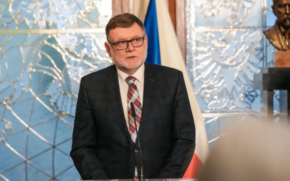 Stanjurův úřad vyhodnotil, že Česko bude brzy připravené na euro. Přesto ho doporučuje odmítnout