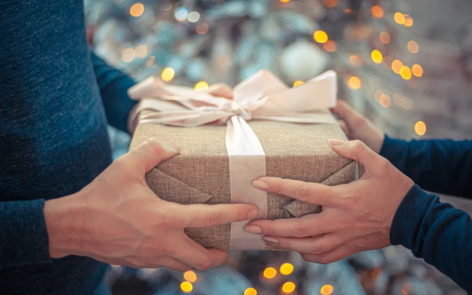 gift-4669449_1280