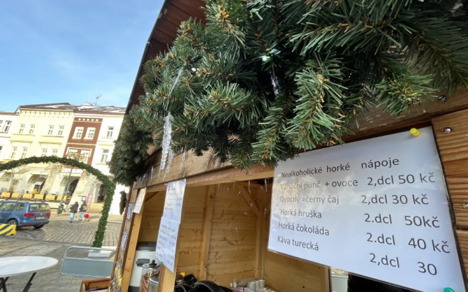 Vánoční trhy na Velkém náměstí se nám nelíbili, rozhodli čtenáři Hradecké Drbny v anketě