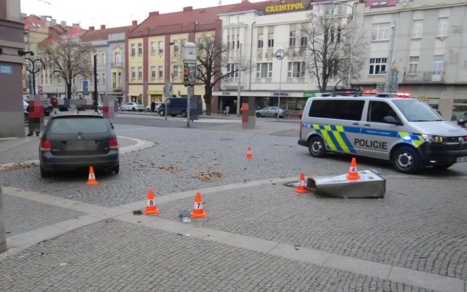 Řidič chtěl svým autem zabít chodce. K incidentu došlo v centru Hradce Králové