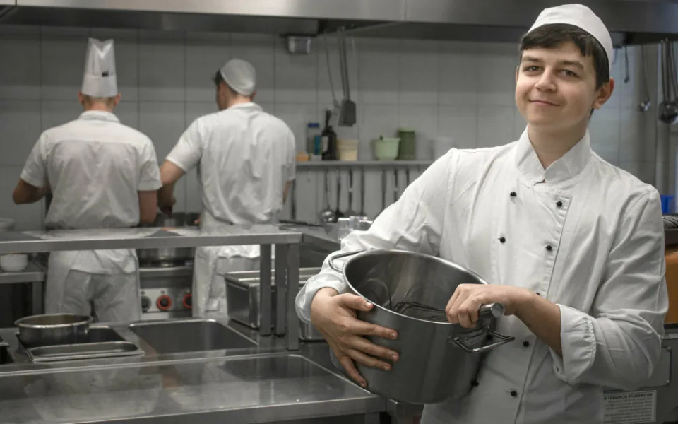 Hradecký kraj připravuje modernizaci gastronomických oborů ve Smiřicích. Výuku by to omezit nemělo