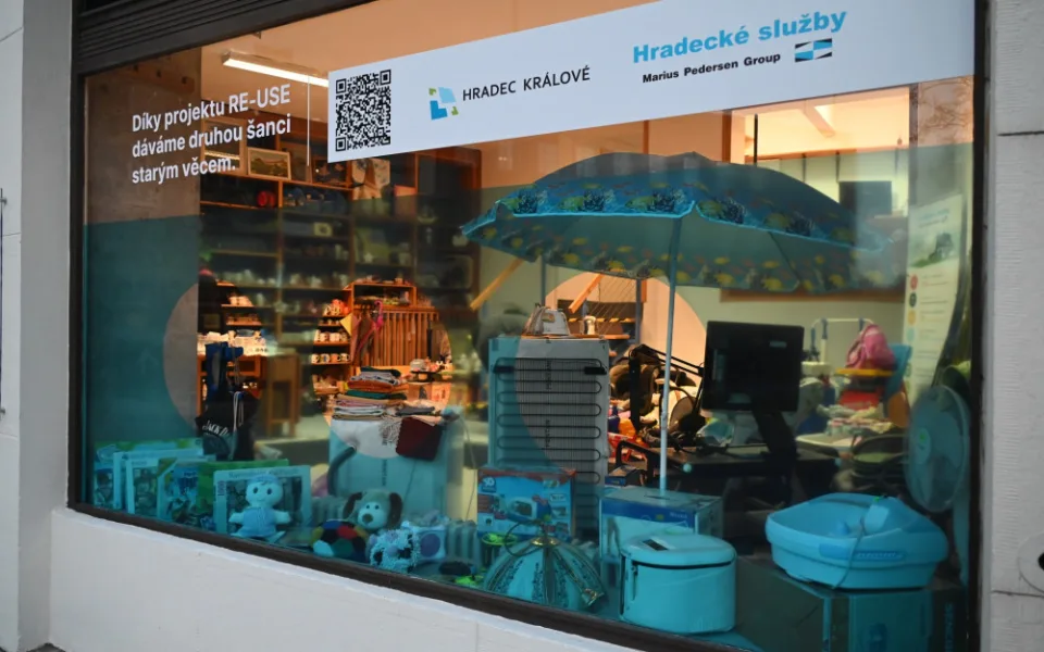 Hradec Králové získal z re-use projektu 400 tisíc korun. Peníze pomáhají s obnovou zeleně.