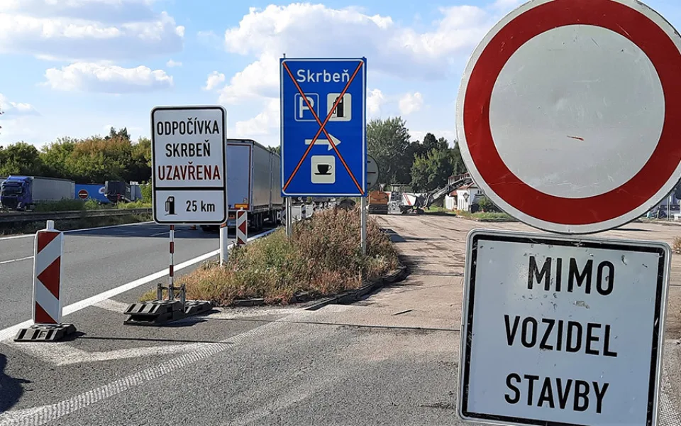 Do silničních staveb v kraji letos půjdou téměř dvě miliardy. Opraví se i 34 mostů