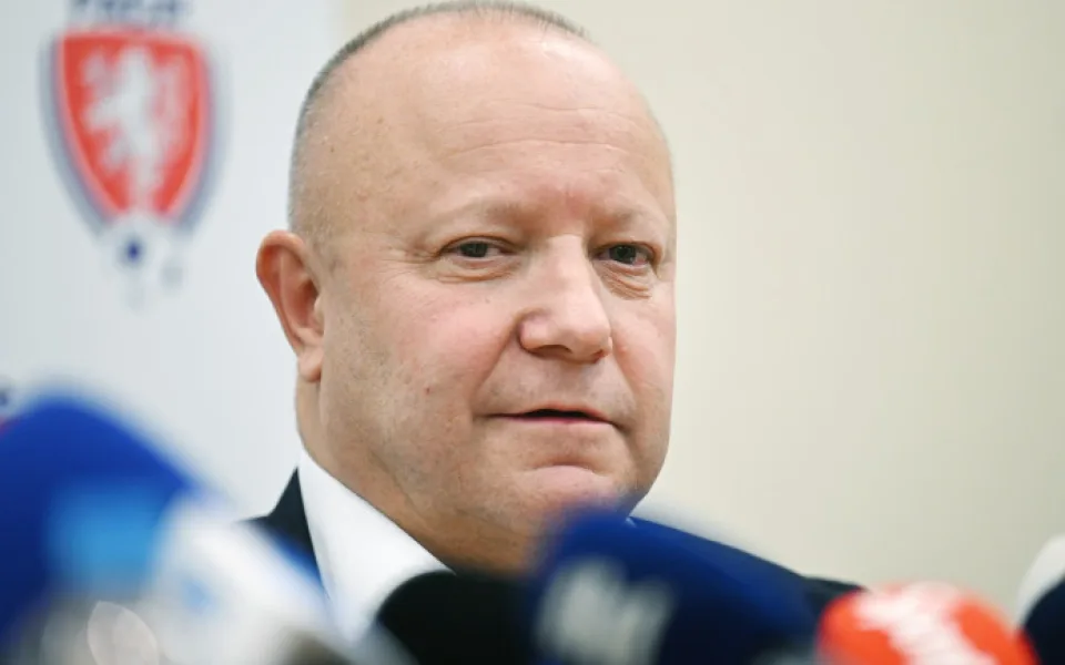 Rozhodčí čelí větší agresivitě, říká předseda fotbalové asociace Petr Fousek