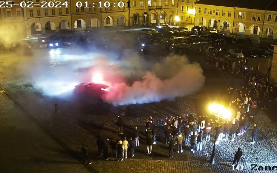 jicin