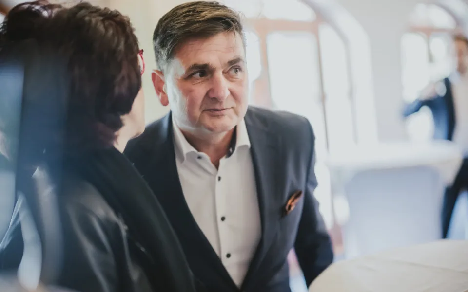Senátora za Náchodsko bude obhajovat Červíček z ODS. Má podporu dalších stran