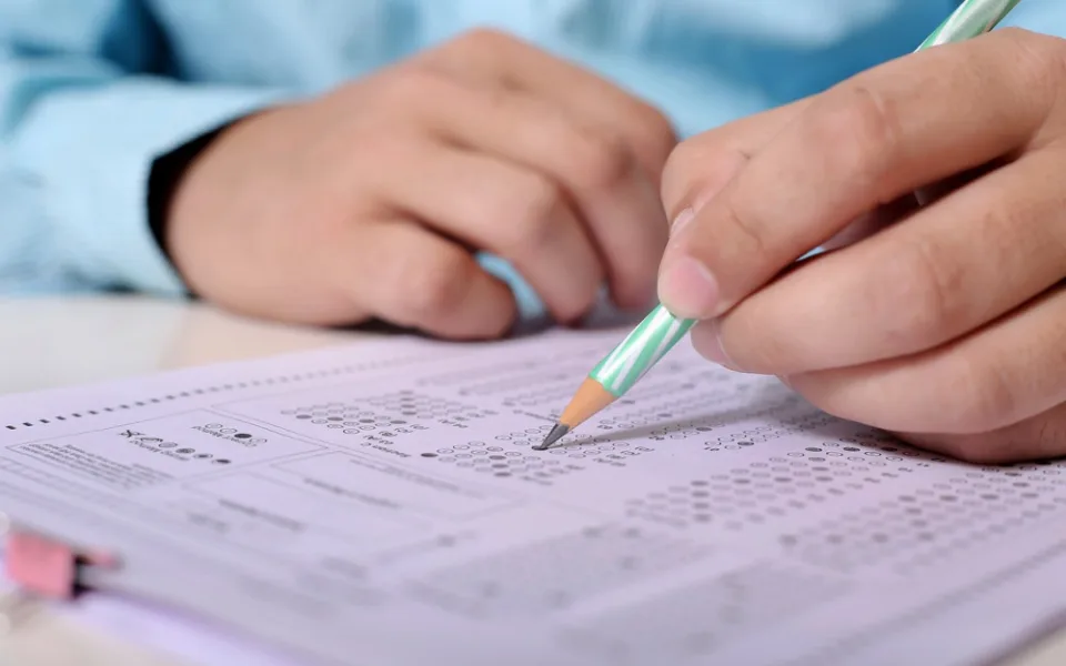 Po přijímačkách zůstali někteří studenti v kraji bez střední školy. Hejtmanství jim podá pomocnou ruku