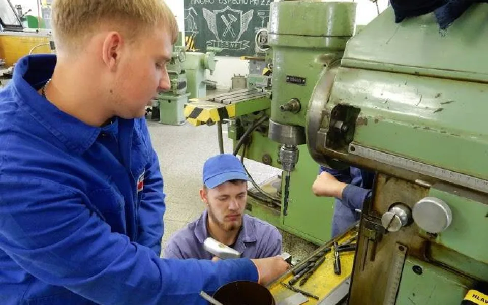 Královéhradecký kraj investuje do modernizace vrchlabských dílen