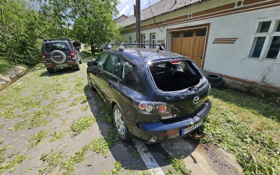 FOTO: České vesnice v rumunském Banátu zasáhla ničivá bouře. Pomoc organizuje i česká charita