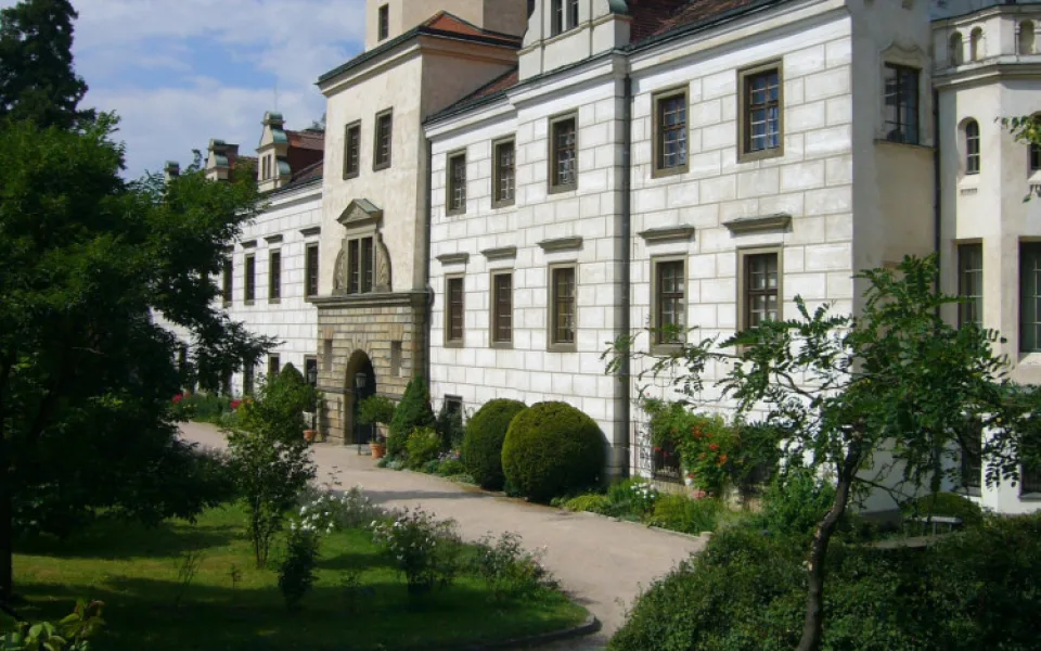 Zemřela dědička šlechtického rodu Diana Sternbergová,majitelka zámku Častolovice