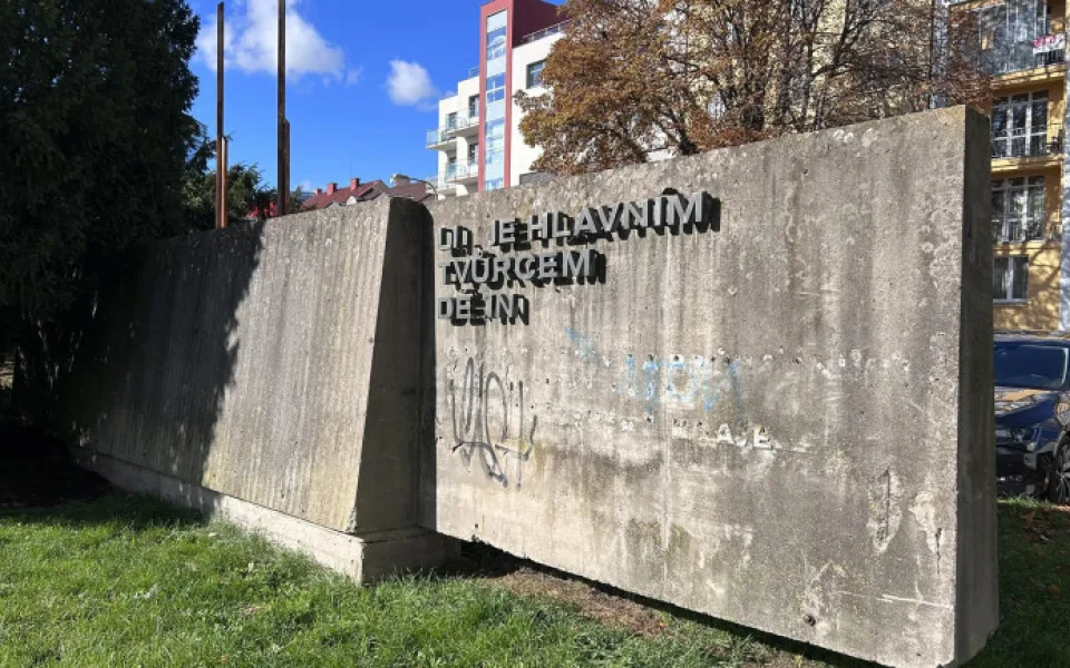 V soutěži architektů na ulici s komunistickým monumentem má Hradec Králové 28 návrhů