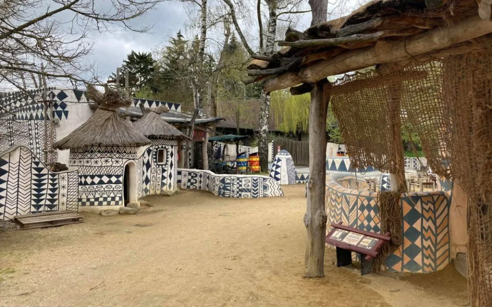Obyvatelé Dvora Králové mohou do zoo za korunu. Jde kompenzaci za zvýšený provoz