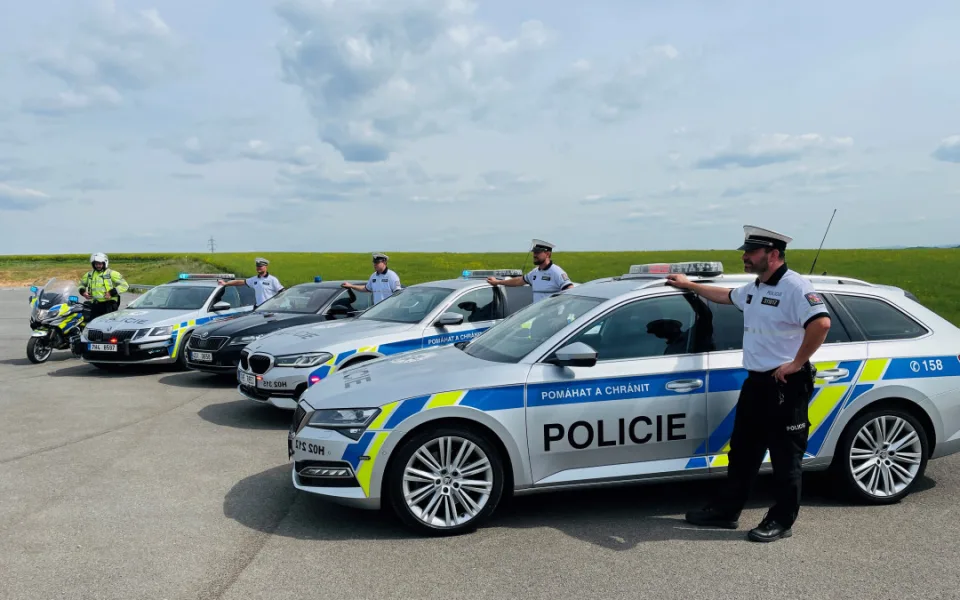 Dálniční policie v Královéhradeckém kraji hledá nové posily.