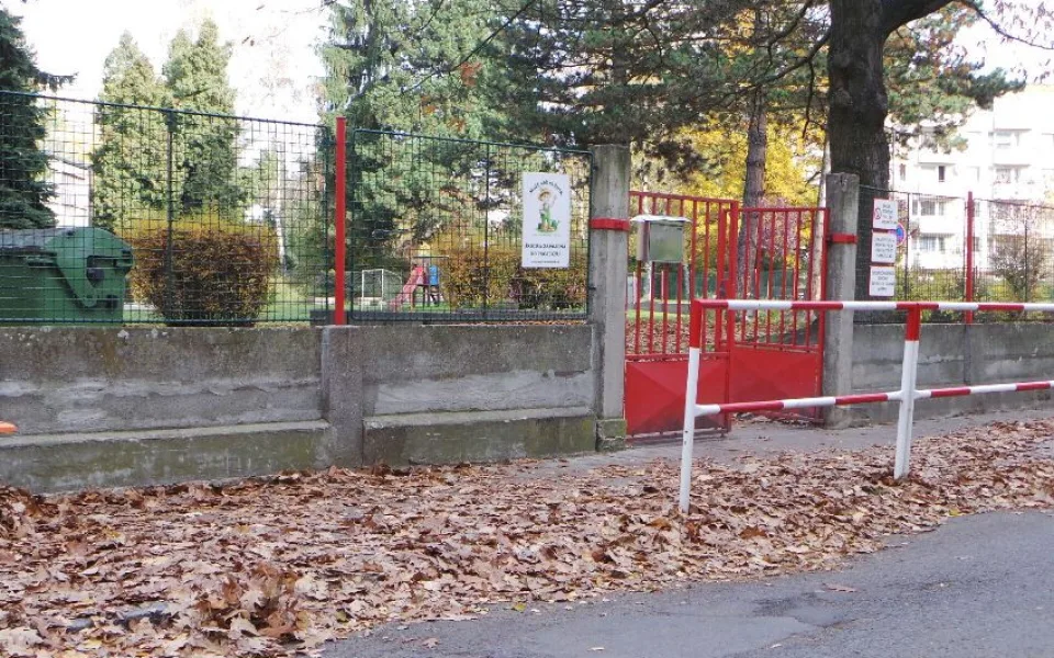 Školní zahrada v Hradci Králové dostane nový kabát, v úterý město vyloží karty na stůl