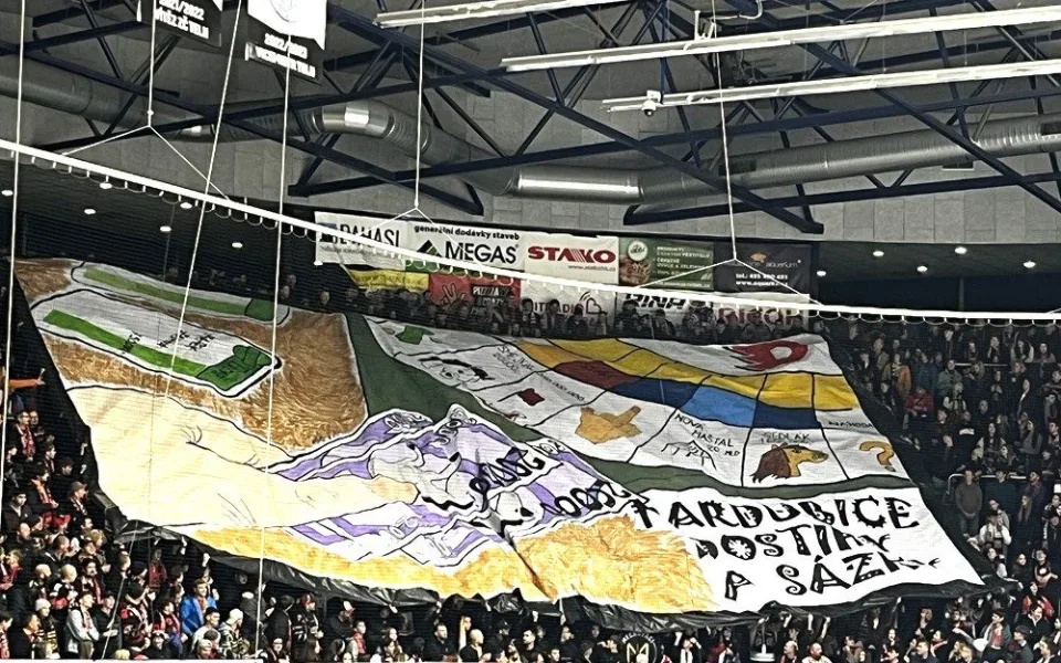 Hradecká aréna se otřásla v základech, Lvi urvali derby půl minuty před koncem zápasu