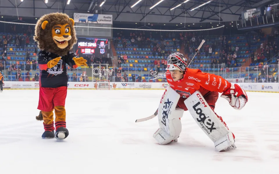 Hradec Králové a Mountfield přidají ztrátovému hokejovému klubu 4,5 milionu