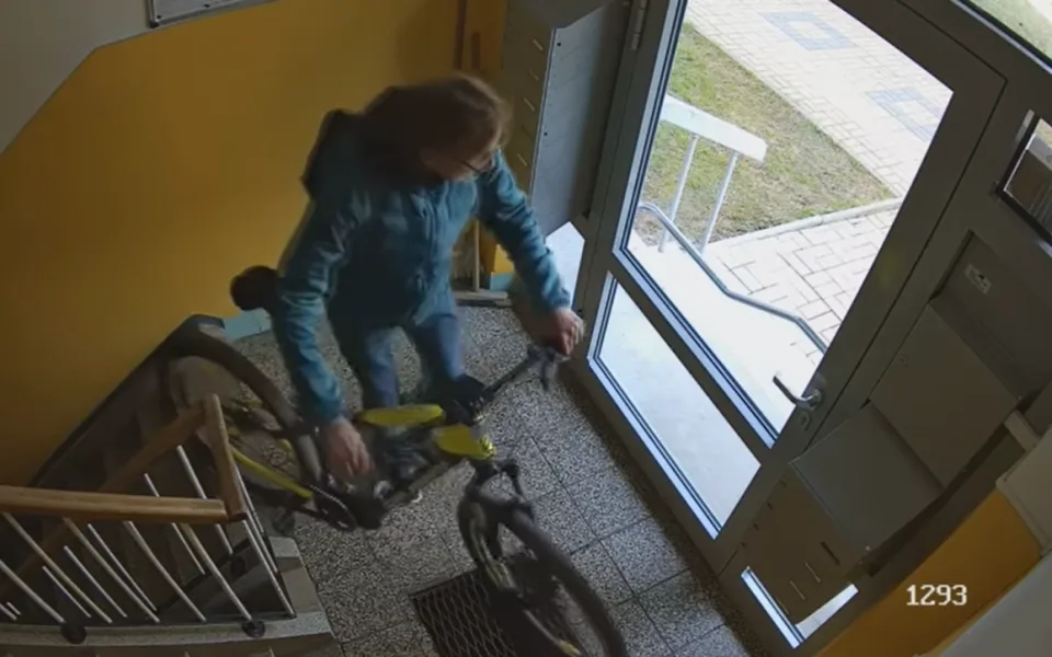 Policie hledá svědky krádeže elektrokola v Nové Pace