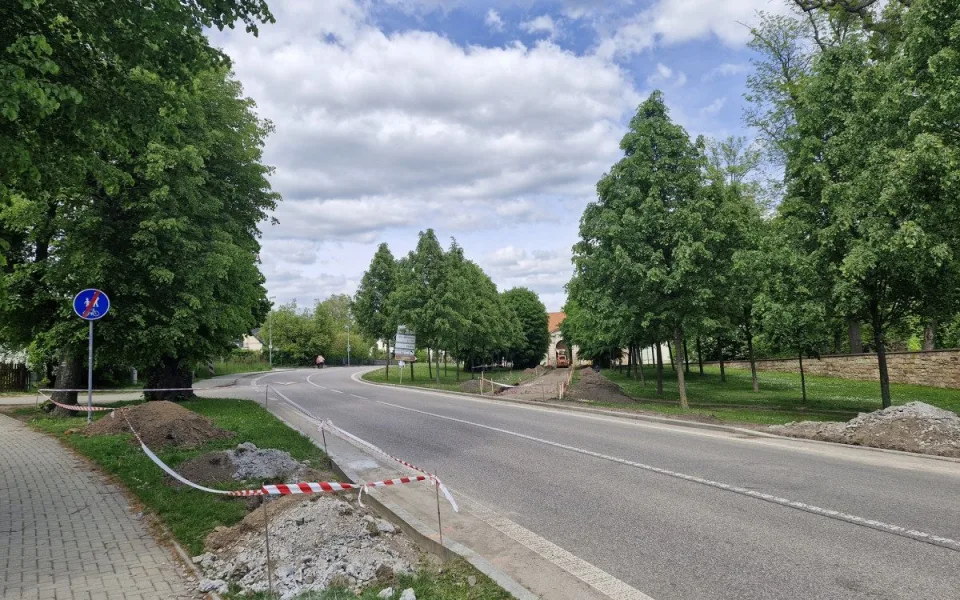 Jičín opravuje okolí Valdštejnské lodžie za 12,5 milionu korun