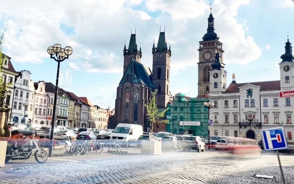 Hradečané chtějí nová dětská hřiště, cyklostezky i venkovní posilovny