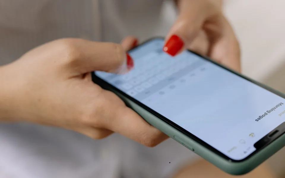 On-line podvodníci úřadovali: dvě důvěřivé ženy obrali o pět milionů