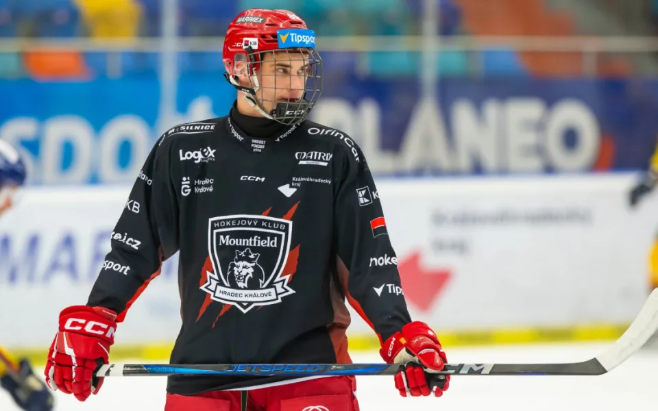 Odliv hokejových talentů: Hradec opouští talisman, brankářská naděje s otazníkem