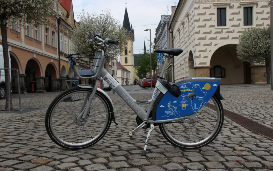 Dvůr Králové má za sebou rekordní měsíc na sdílených kolech