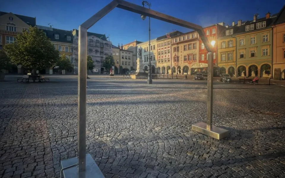 Trutnov do centra instaloval mlžítka, která mají místní osvěžit