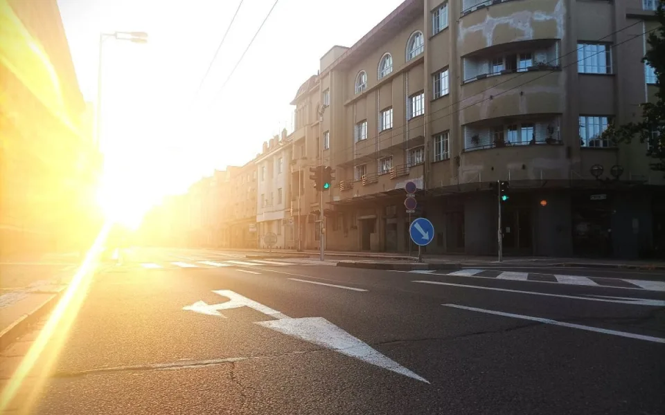 Vstupte do světa dronů a hudby: Jak se pohodlně dostat na velkou dronovou show &amp; Tata Bojs