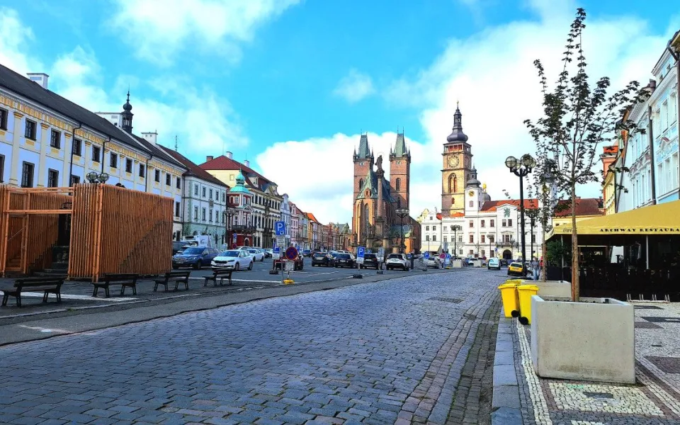Hradec nabídne pronájem bytů lidem v bytové nouzi. Přednost mají rodiny s dětmi