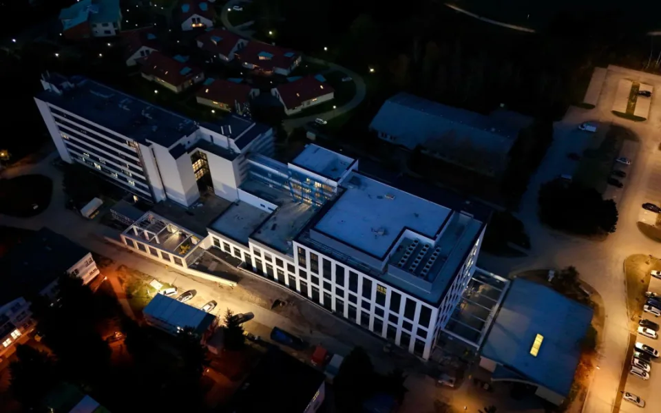 Stavba pavilonu rychnovské nemocnice končí. Kraj prostavěl téměř 90 procent nákladů