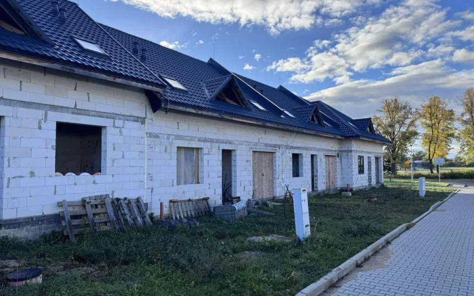 Touha po vlastním bydlení roste. Řada lidí ale dům finančně neutáhne