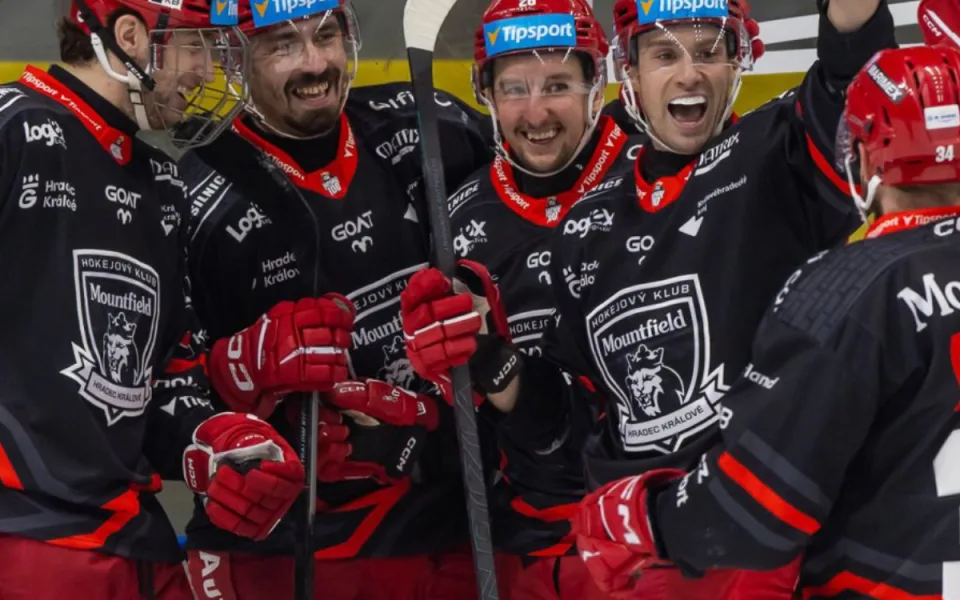 Hokejisté Hradce Králové porazili Kladno 4:1 a vyhráli popáté za sebou