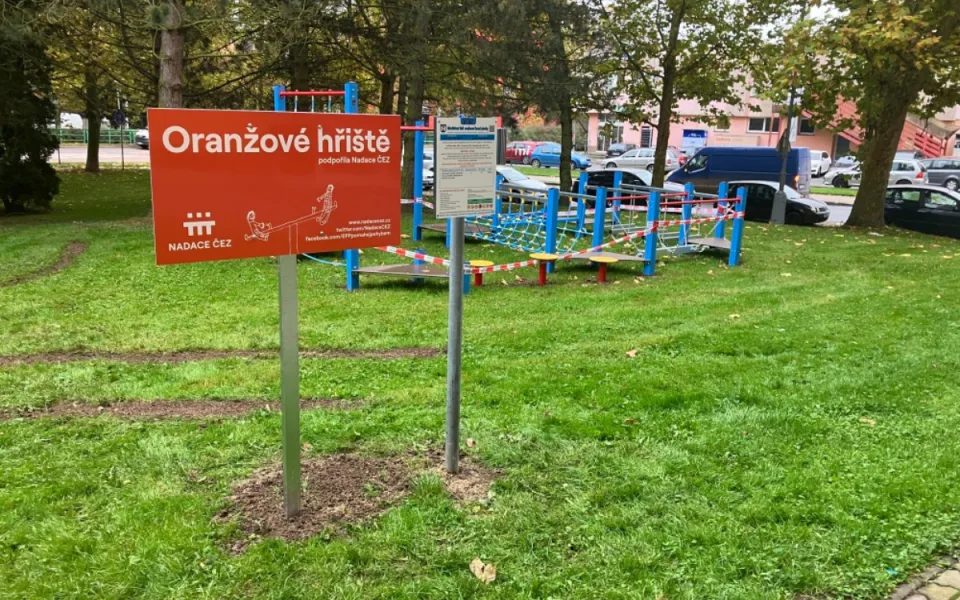 V Náchodě bylo otevřeno nové Oranžové hřiště pro děti a mládež
