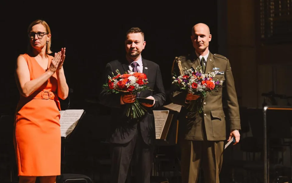 Hradec Králové ocenil hrdiny i osobnosti lékařské vědy. Radnice předala medaile