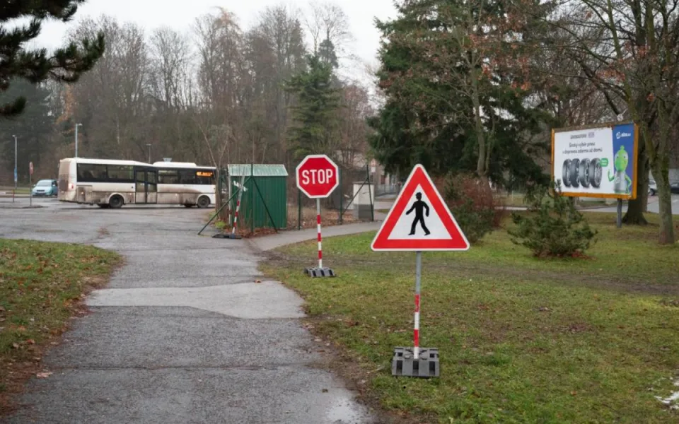 Ve Dvoře Králové odstartovala rekonstrukce autobusového nádraží. Práce potrvají 18 měsíců