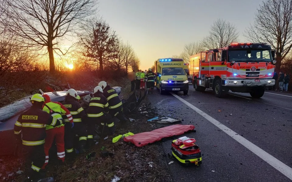 Královéhradecký kraj hlásí pokles smrtelných nehod. Na silnicích zemřelo o šest lidí méně