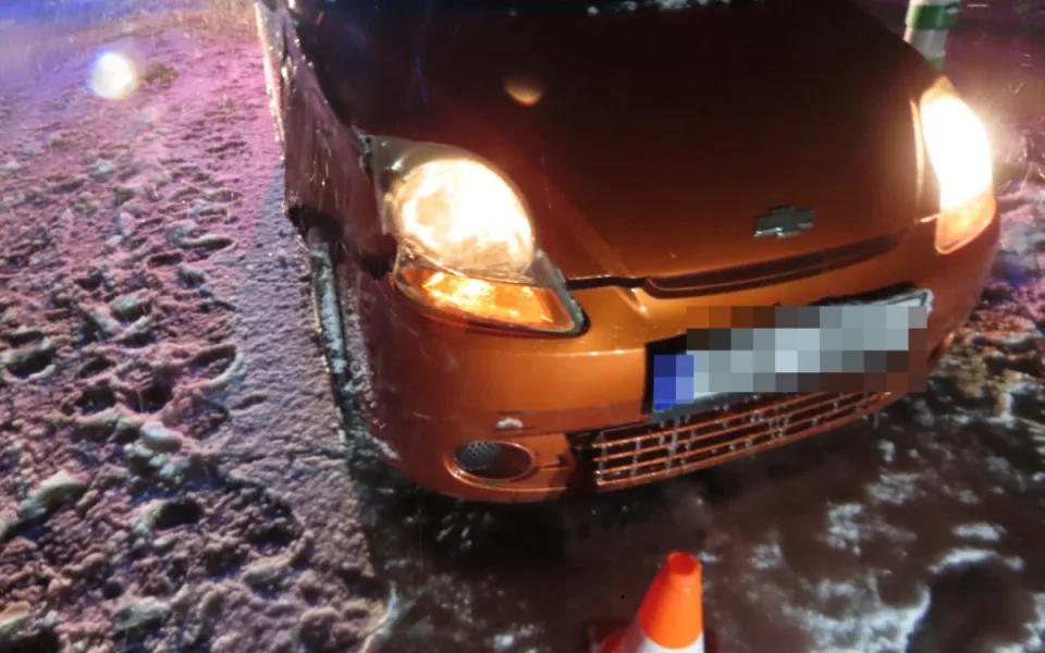 Řidič u Štikova způsobil nehodu, od které ujel. Policie po něm pátrá