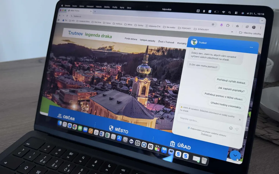 Trutnov spouští AI asistenta, který lidem pomůže s orientací na webu města