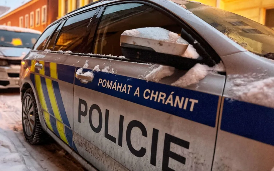 Řidič pod vlivem alkoholu jel v Robousích na devadesátce skoro sto čtyřicet