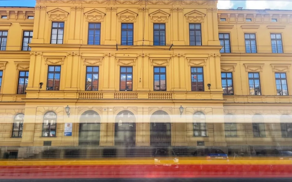 U hradecké zdrávky budou podzemní kontejnery, výhodou je lepší hygiena i estetika