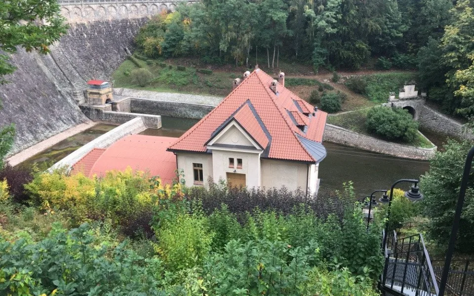 Přehrada Les Království patří k nejkrásnějším v Česku.