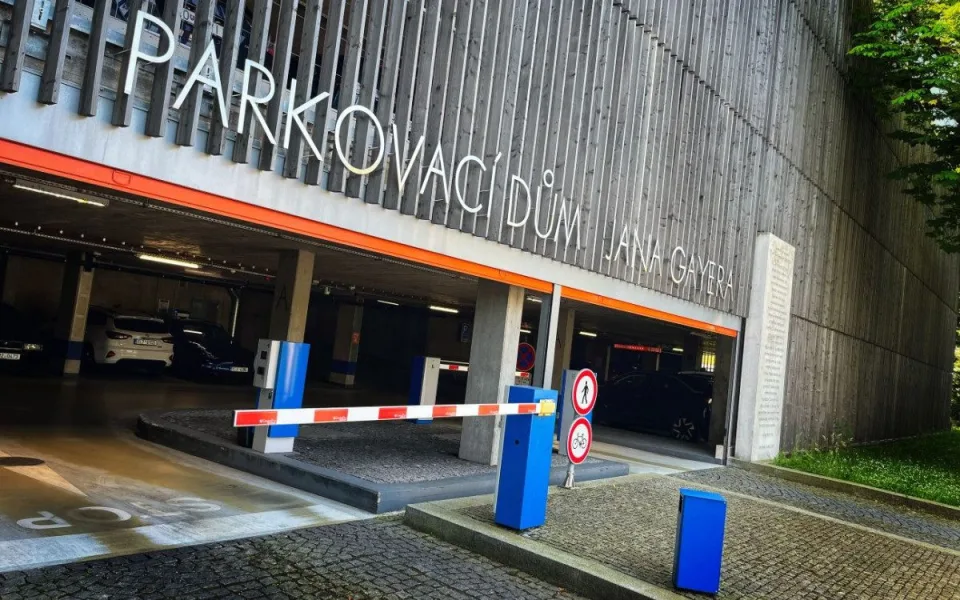 parkovací dům Jana Gayera v Hradci Králové