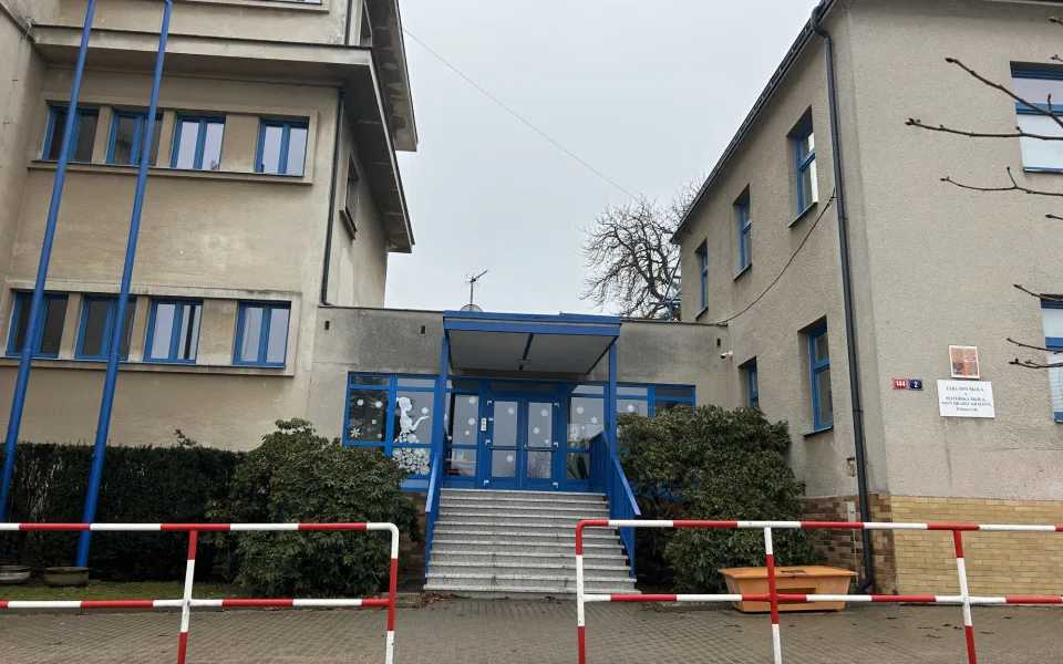 Hradec Králové řeší kauzu hospodaření Základní a mateřské školy na Novém Hradci, které vzniklo za minulého vedení školy.