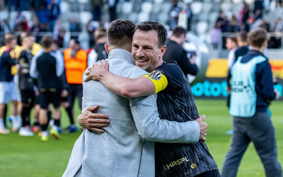 Fotbalový reprezentant Darida prodloužil s Hradcem smlouvu o další dva roky