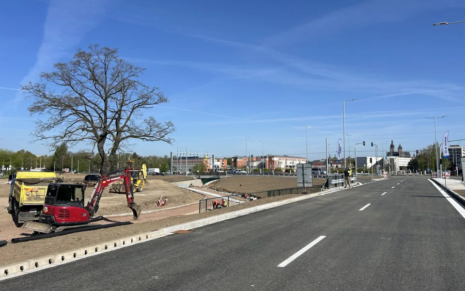Stavba má výrazně zlepšit pěší i cyklistické propojení směrem k fakultní nemocnici, univerzitnímu kampusu i na Moravské Předměstí.