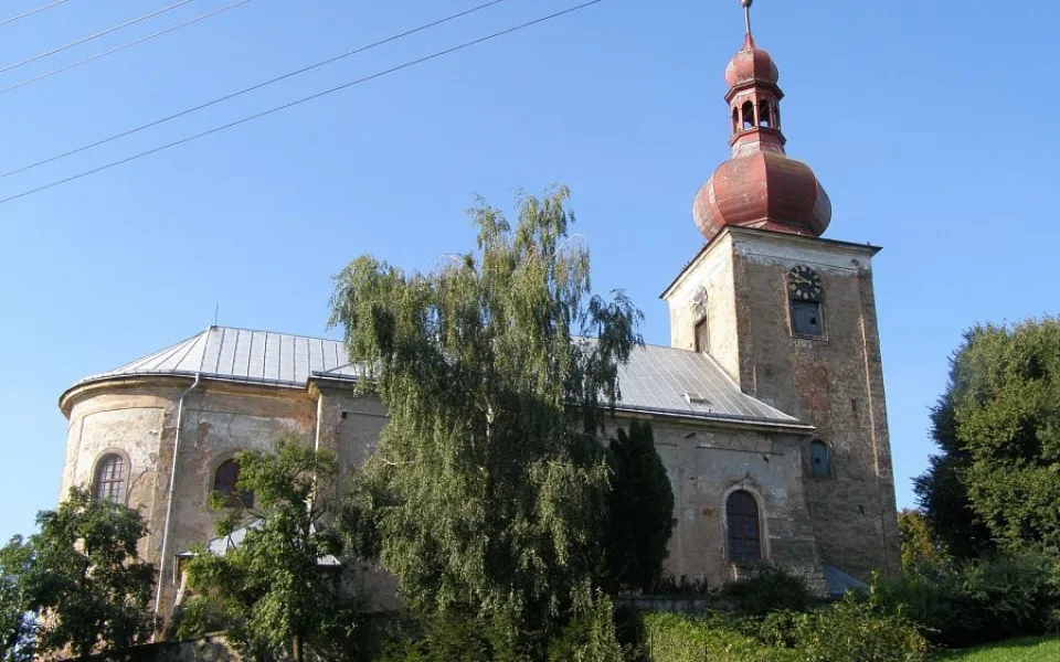 Obec Úlibice zachraňuje barokní kostel, nedávno jej převzala od církve